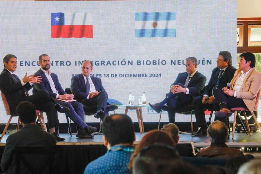 Encuentro entre autoridades del Biobío y Neuquén.